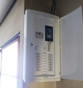 電気工事桑名市　住宅分電盤取替工事　電気トラブル
